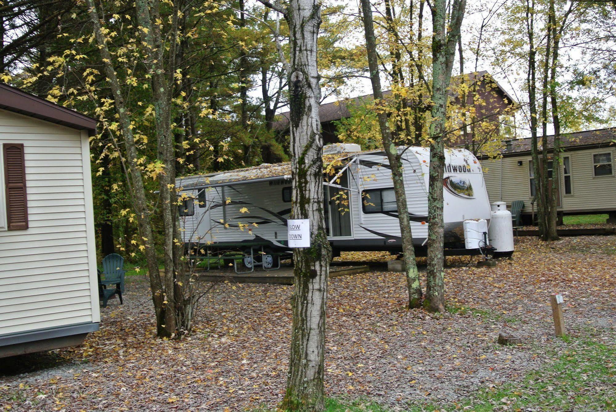 Lake George Escape - Campground Warrensburg Exterior photo